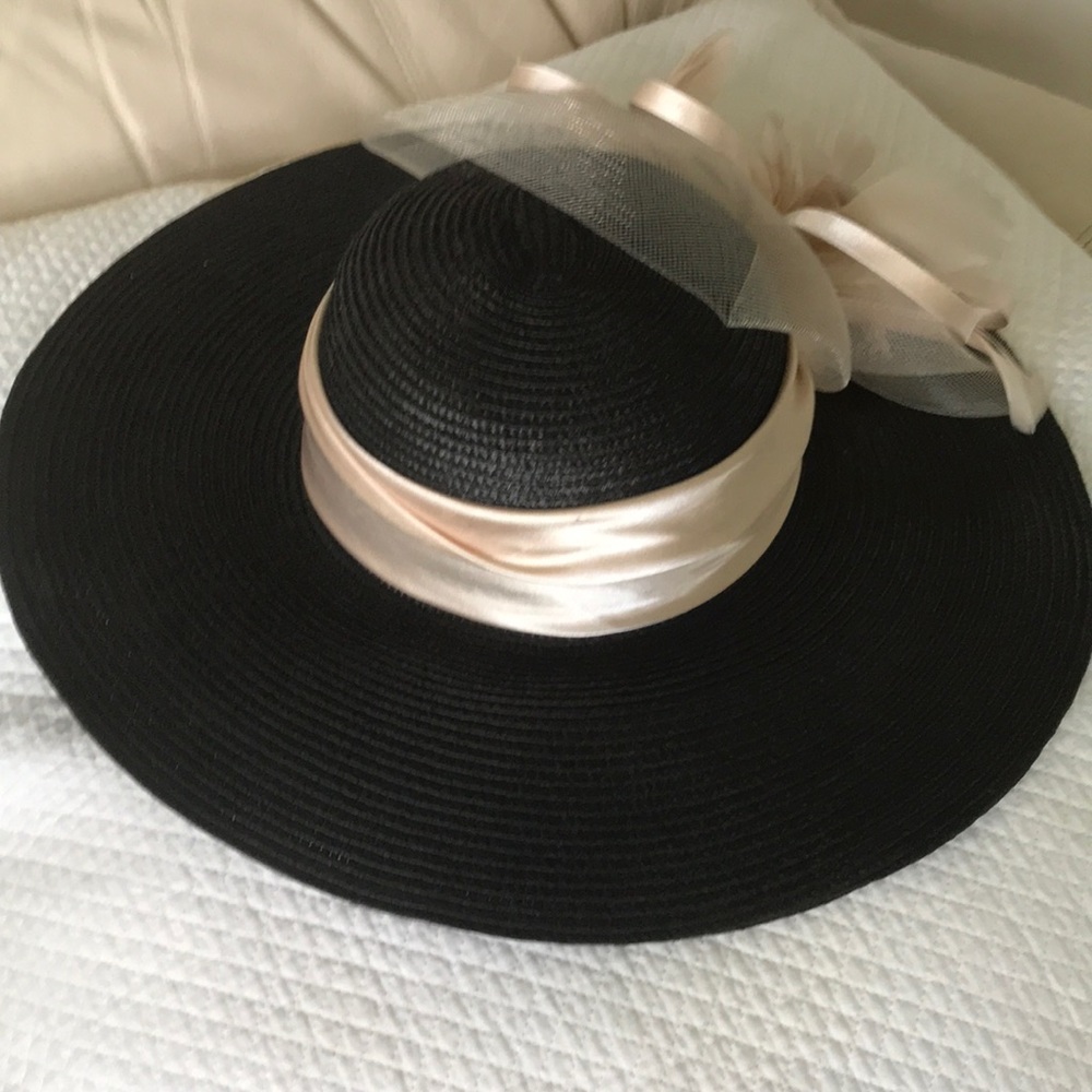 Hat - Picture 2 of 6